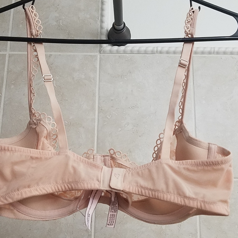 Bra - Picture 2 of 3